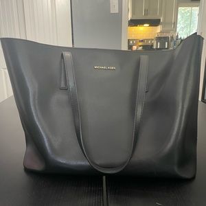Michael Kors tote
